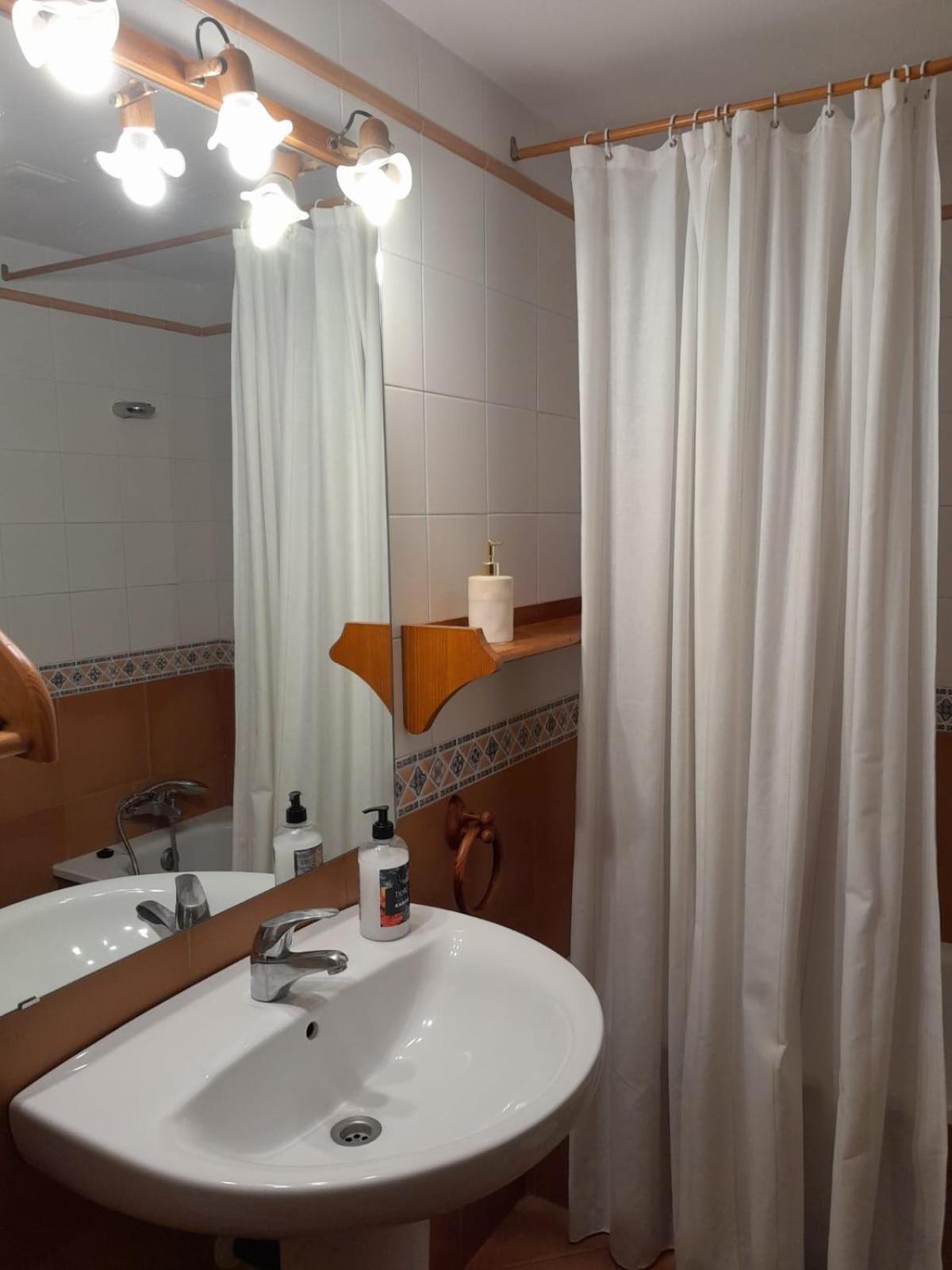 Apartamentos Nevados 24610 베나스크 외부 사진